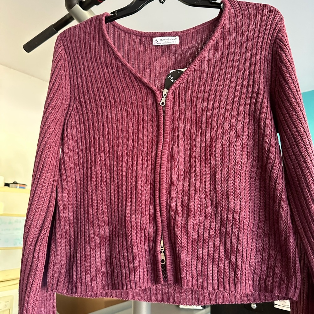 NWT! BOUTIQUE FRONT ZIPPERED SWEATER